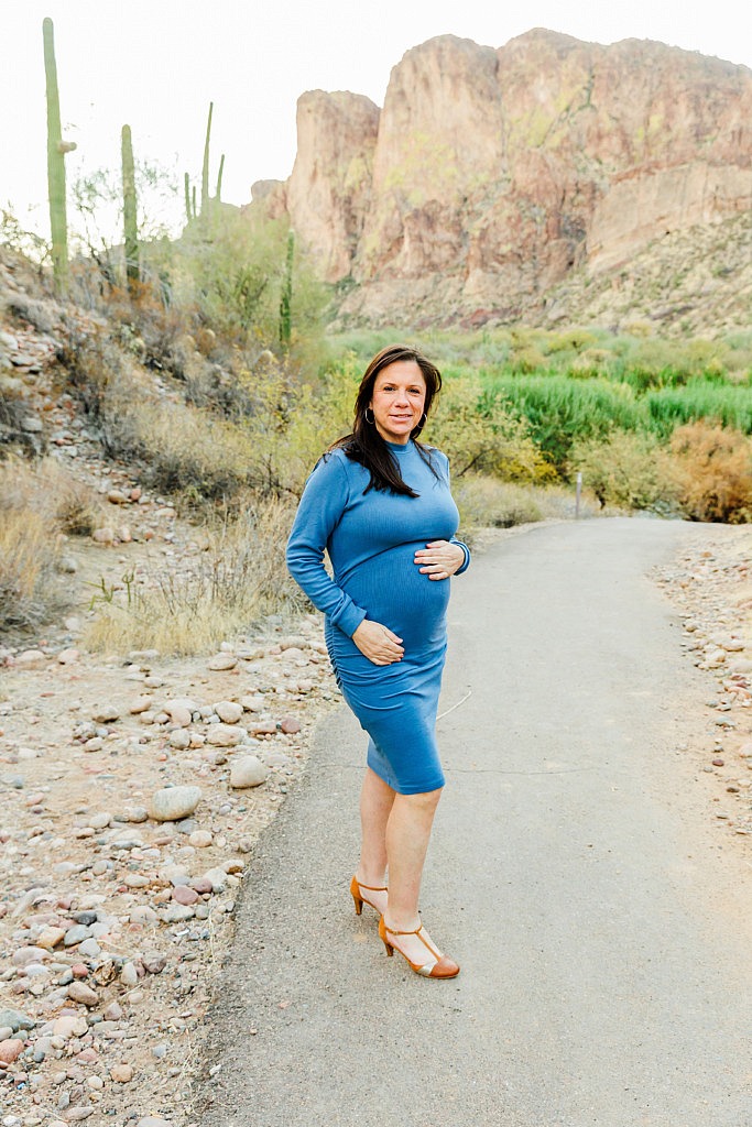 maternity photo in mesa, arizona