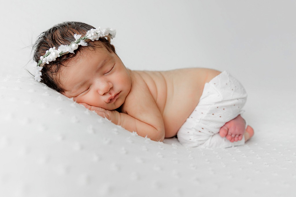 newborn girl photography session